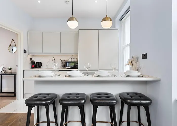 Stunning 1 Bedroom In Westminster With Ac Sleeps 4