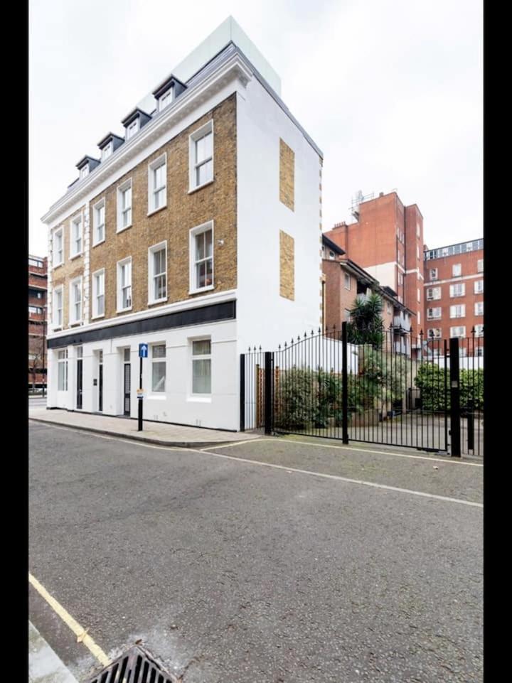 Апартаменты Stunning 1 Bedroom In Westminster With Ac Sleeps 4 *